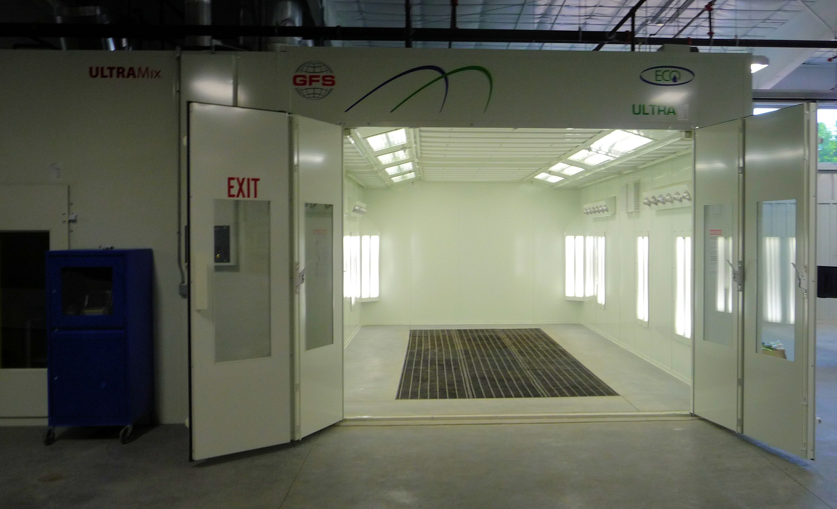 Ultra Spray Booth.JPG