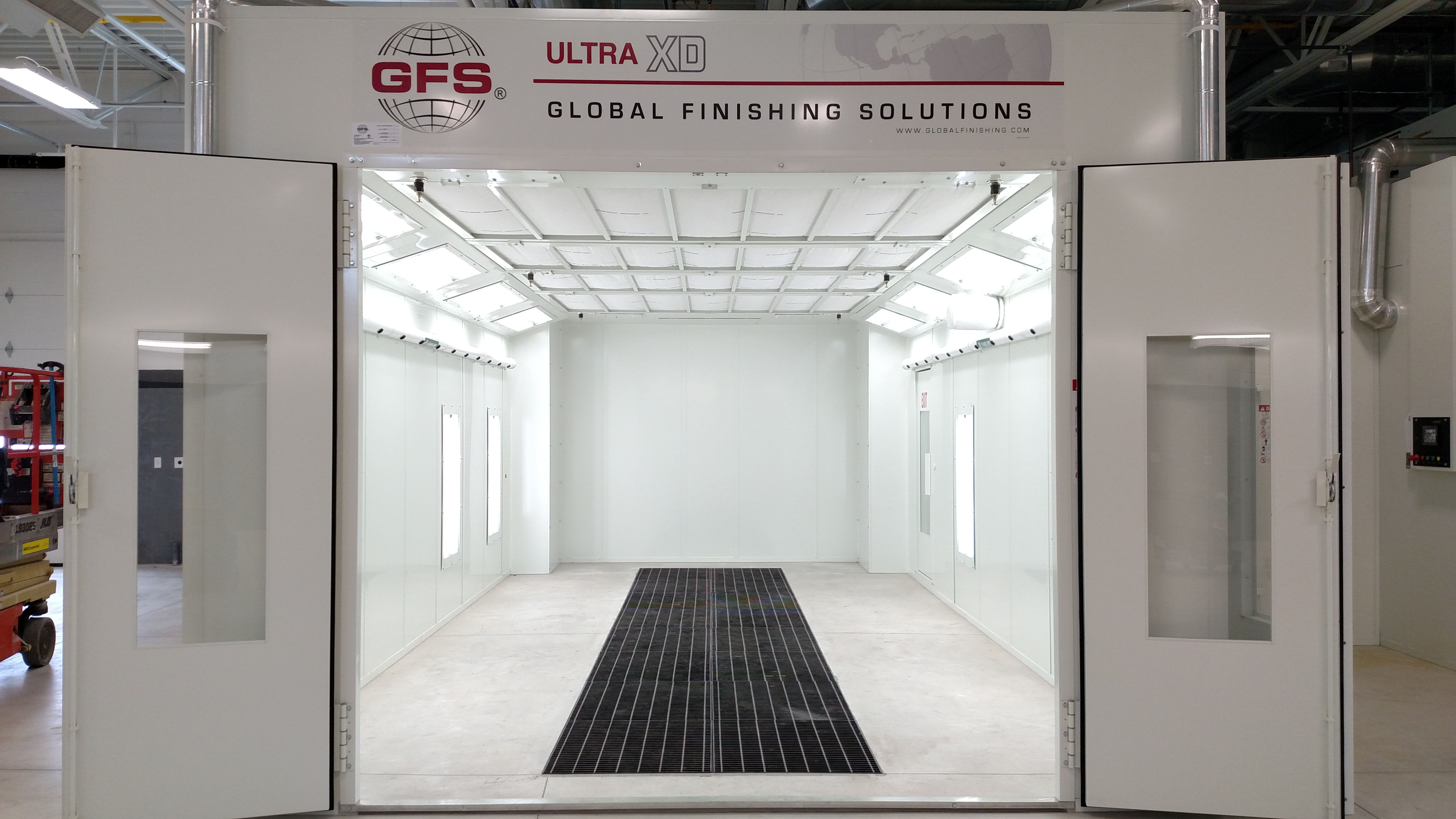 GFS Ultra Spray Booth With Flash Dry